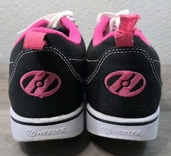 ​Heelys Pro 2.0 Youth Size 3 Skate Shoes Black Pink Canvas Wheeled Sneakers Kids