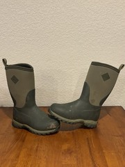 The Original Muck Boot Company Rugged II Kids‘ Boots Youth Size 4 Green Dark