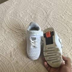 Kids White Low Top Sneaker Hook & Loop Closure Wheels Logo Accent Size 13