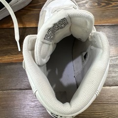 Nike Blazer Mid 77 White With Black High Top Sneakers Youth Size 5