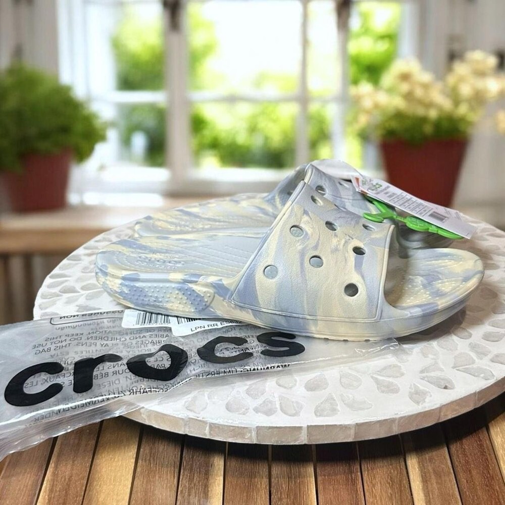 NWT Crocs Classic Slip-On Marbled Slide 208293‑1FS Unisex Youth Size J6 Women’s
