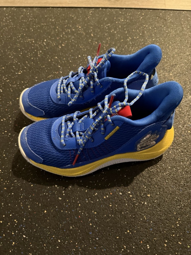 UNDER ARMOUR Youth Stephen Curry 3Z7 Basketball Royal Blue & Yellow Shoe 6 6Y