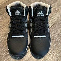 adidas Size 12.5K Cloudfoam Ilation Mid – Youth Shoes Black/White