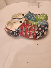 CROCS Vineyard Vines HOLIDAY PATCHWORK CLOGS Size 3 Kids J3 Christmas Unisex