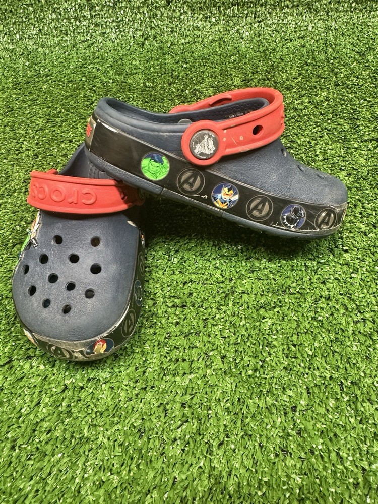 Crocs Kids Marvel Avengers Clog Sandals Size C 9 Slip On Superheroes B102