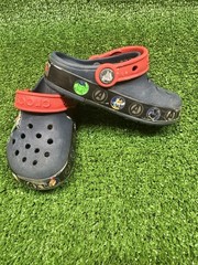 Crocs Kids Marvel Avengers Clog Sandals Size C 9 Slip On Superheroes B102