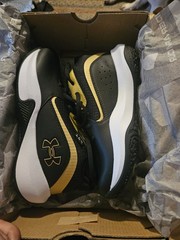 Under Armour UA GS Lockdown 7 Basketball Sneaker Black/Gold 4.5Y Low Top
