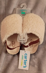 Carter’s Child Of Mine Baby Clogs Toddler Boy/Girl Size 6 White Fuzzy Shoes New