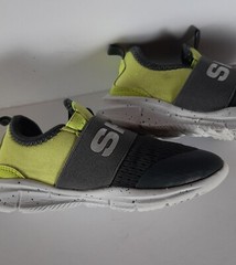 Kids SHAQ Shoes Size 10