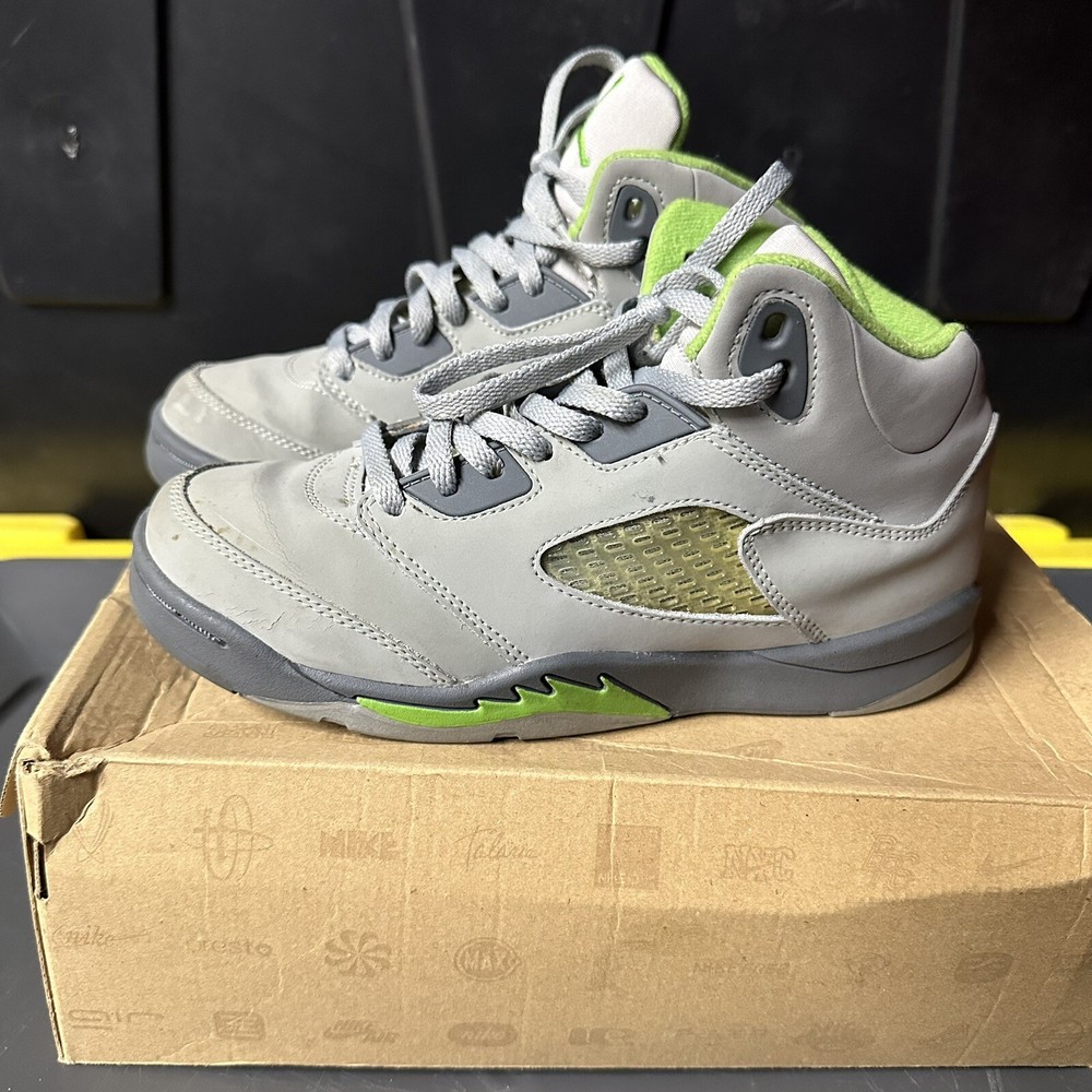 jordan retro 5 green beans Ps Sz 3