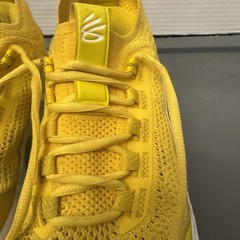 Under Armour Curry Flow 8 Yellow Youth Size 7y Basketball Shoes Used!!!