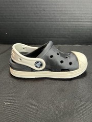 Crocs classic clogs, Two Tone, Black And White Unisex child size 8