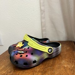 Crocs Classic Clogs Primary Rainbow Tie Dye Kids Clogs Size Childrens 7 Pokémon