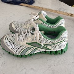 Reebok Signal Athletic Sneakers Kids Size 6 Unisex White With Green Preowned
