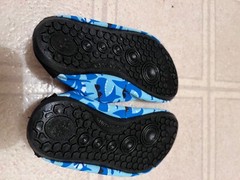 Shark watershoes size 26/27
