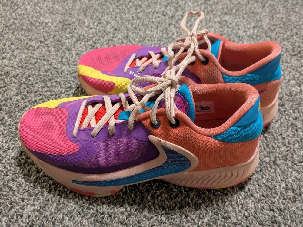 Nike Zoom Freak 4 Hyper Pink Blue Barrier Reef Bahamas GS Sz 7Y DQ0553-500