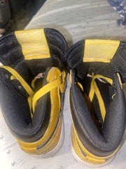 Excellent Condition. Nike Air Jordan 1 Retro OG Yellow Black High Top Sneaker