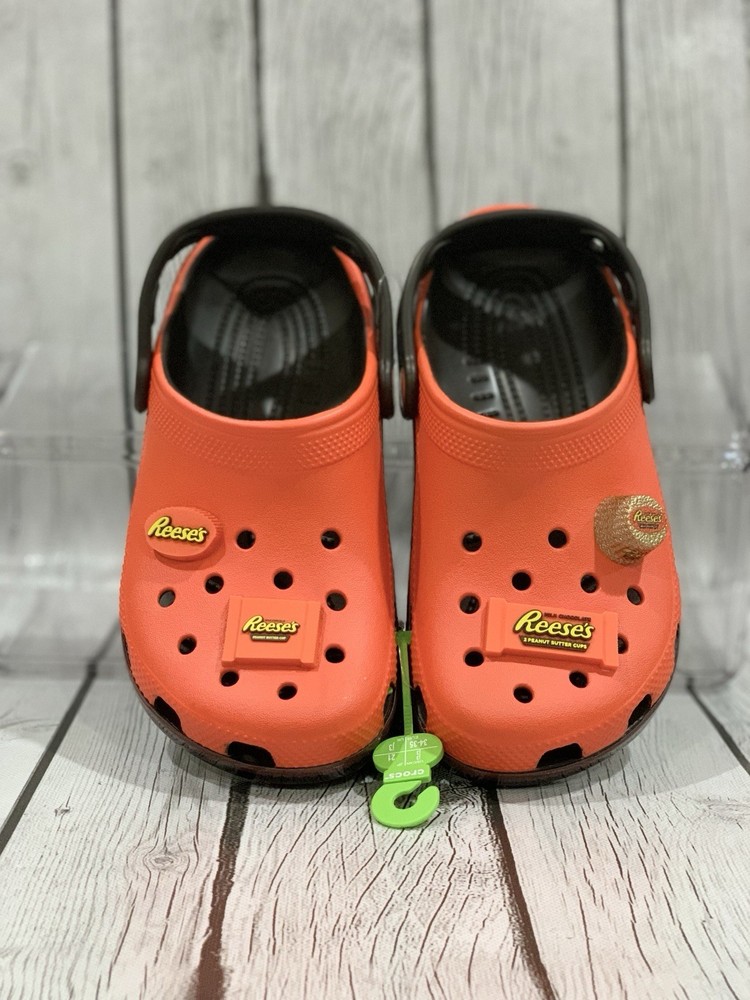 Crocs Rees’s Classic Clog K Sandals Orange/ Brown J3 US unisex kids,