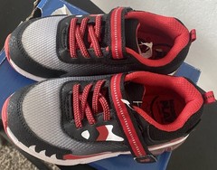 Stride Rite Made 2 Play Kids Sneakers Light Up Black Red White Gray Size 10M