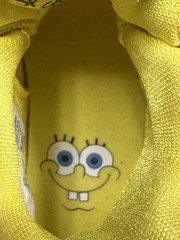 Kyrie 5 SBSP BT Sponge Bob Kids CN4490 700 Size 5C. C-16