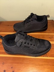 Heelys USA YTH 6 Black Pro 20 Canvas Low Profile Wheeled Sneakers