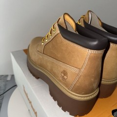 Timberland Youth Stone Street Platform Waterproof Chukka Boots „Wheat” Size 6