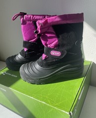 NEW!!! Snow Boots: Alpine Design Little kids‘ Size 2