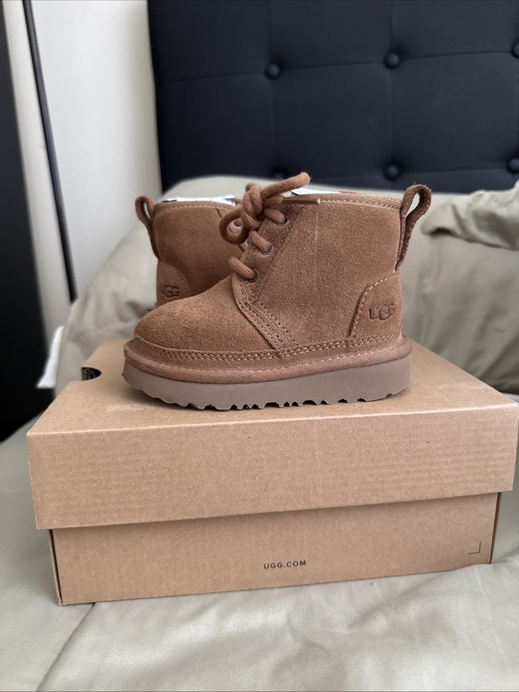 UGG Neumel Kids Boot Size 6T Chestnut Brown