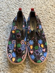 Gap Kids Unisex Marvel Avengers Slip On Canvas Sneakers Size 2