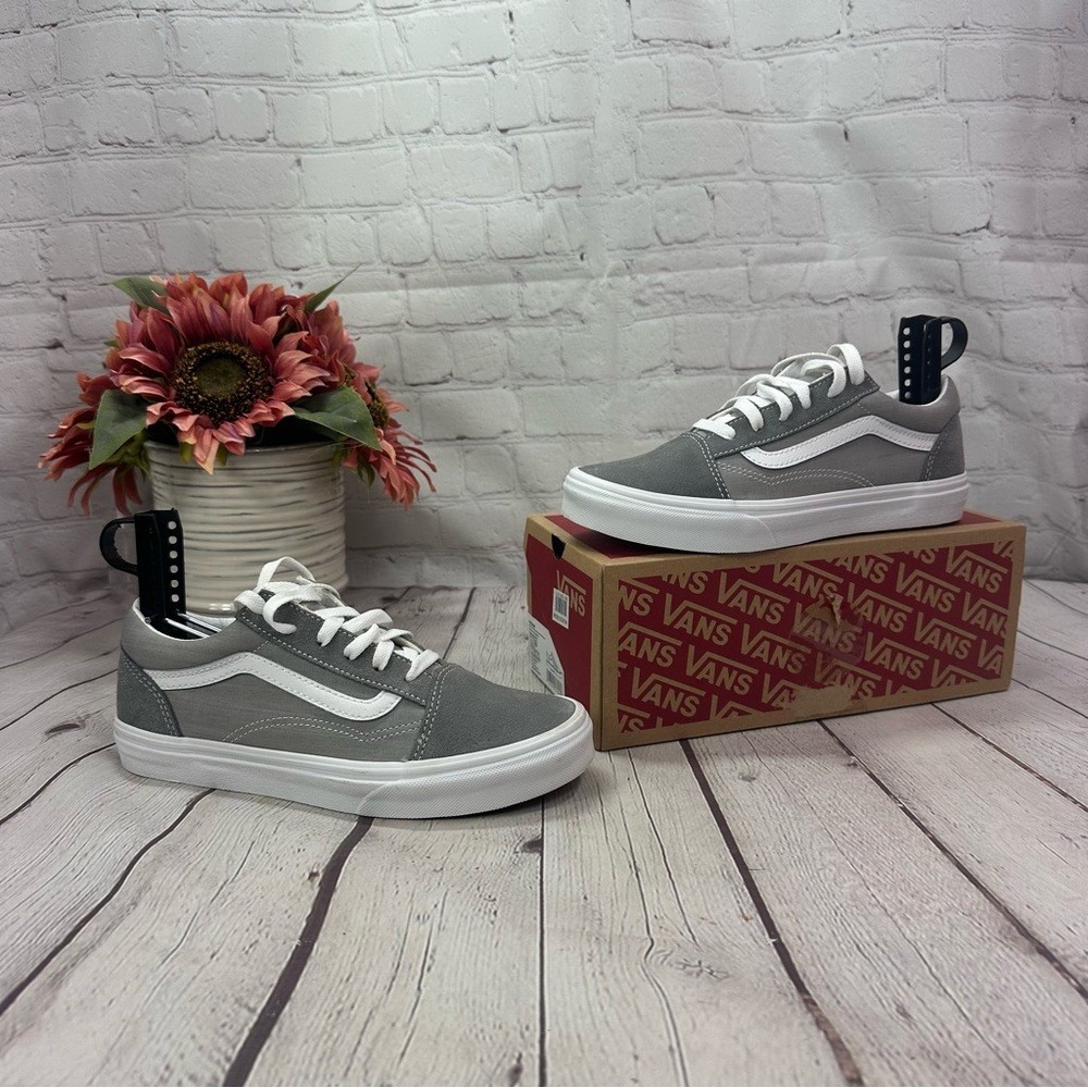 Vans old skool suede Gray chambray Sneakers Classic skater streetwear sz 5 youth