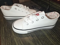 Peanuts® Snoopy White Canvas/Hearts Lace-Up Sneakers Toddler Size 9