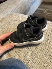Nike Kids Flex Contact Size 6C