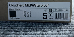 On Cloud Waterproof CloudHero Unisex Mid Hiking 5y Women’s 6.5 Black White NEW