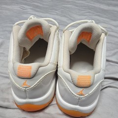 Nike Air Jordan Retro 11 Low GG “White Citrus” 580521-139 4.5Y/Women’s 6 New