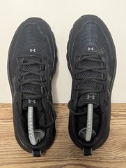 Under Armour Unisex Charged Assert 9 Black Sneakers Running Size 6Y