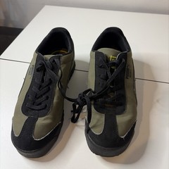 Puma Roma Classic Suede Kids Shoe Black & Olive Green Size 3