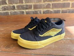VANS Harry Potter Old Skool Snitch Kids Size 1 Black Gold