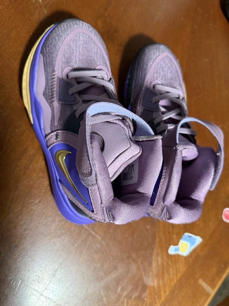 Nike Kyrie Infinity PS Unisex Kids Basketball Mid Top Lace Sz 11C