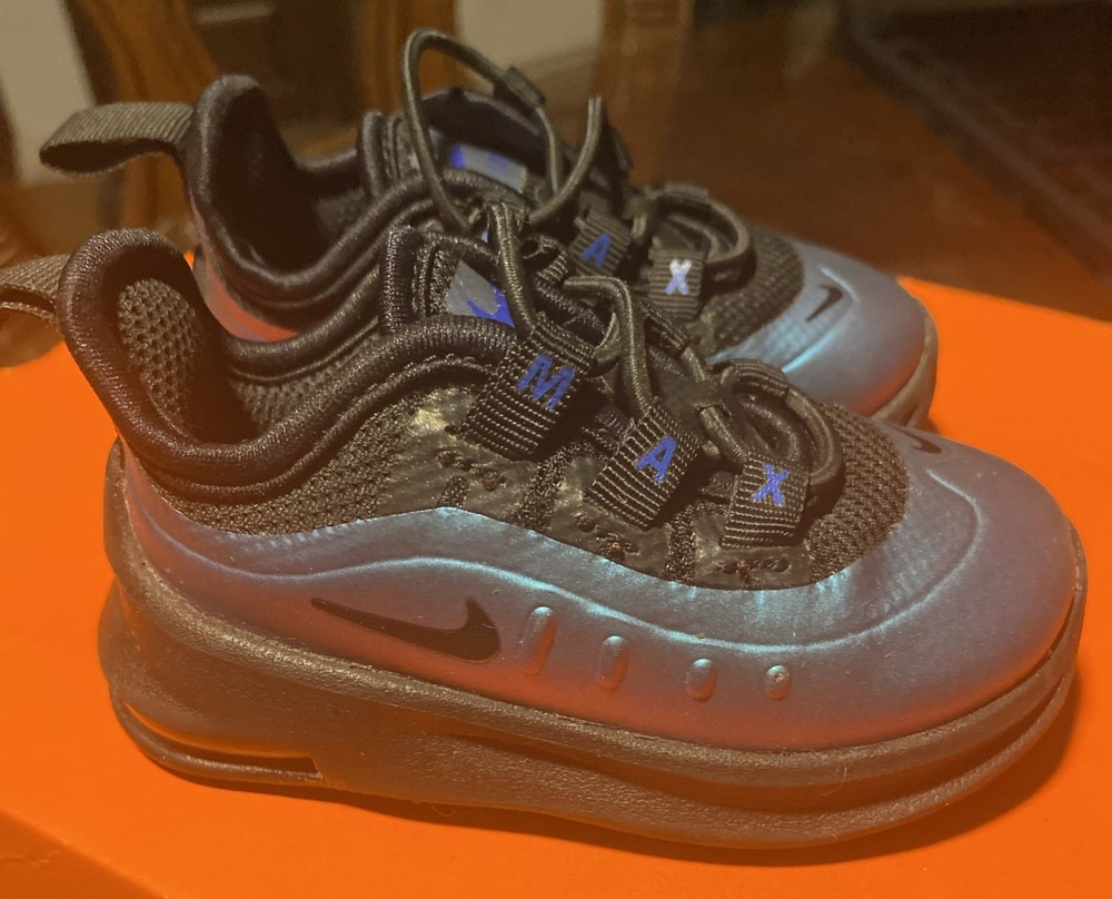 Nike Air Max Axis Premium Throwback Future 3C 555088-403