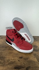 NIKE AIR JORDAN LEGACY 312 (GS) VARSITY RED SZ 6.5y AT4040-601
