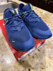 PUMA Enfants Unisex Blue On Blue-Neon Green Size 3Y REALLY COOL NEW NEVER WORN!!