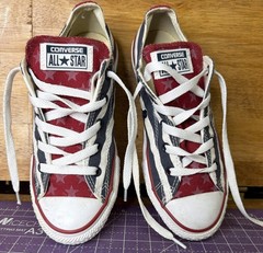 Converses All-Star Red White Blue Star Spain Ruled Tennis Shoes Youth 2.5 Euc