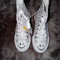 Joe Boxer High Top Sneakers Kids Size 13 White NEW Smiley Face Platform