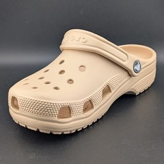 NWT/B, Crocs, Solid Shitake Tan~Unisex Big Kids-Size J6 Also Fits Women’s 7.5