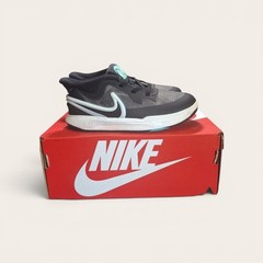 Nike Kyrie 8 (PS) SIZE 10C