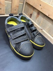 Heelys X2 Stingray Black Yellow Youth Kids Strap Skate Shoes Size 2 UK 1 EU 33