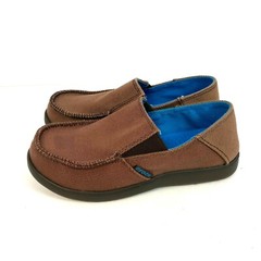 New Crocs 15576 Canvas Upper Loafer, Kids US Sz J2 M Brown [25]