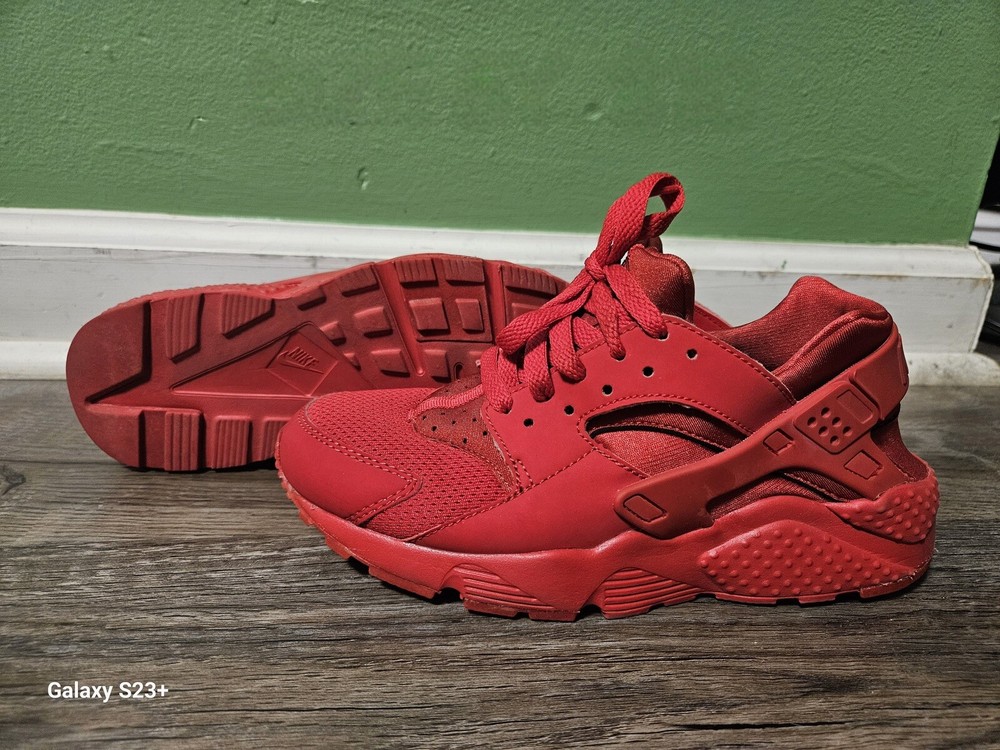 Size 5 (GS) – Nike Huarache Run Low Triple Red