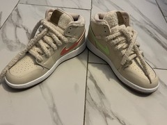Size 5.5 (GS) – Jordan 1 Utility High Fleece