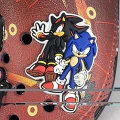 Sonic The Hedgehog Crocs Size C7